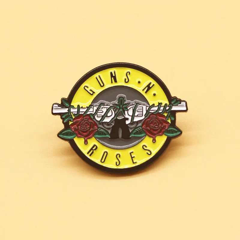1pcsGuns N' Roses English Letter Brooch Rock Band Guns N' Roses Music Jewelry Badge Trendy Versatile Clothing Bag Brooch