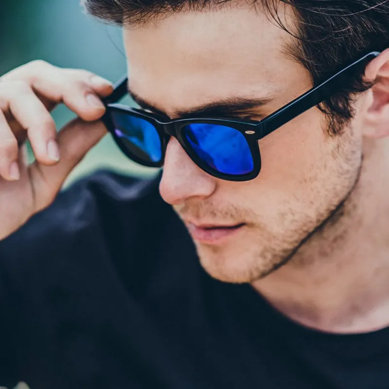 C02 blue-black